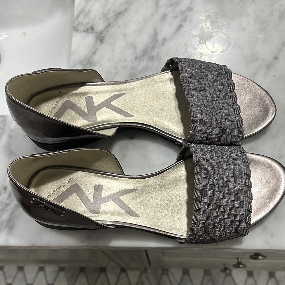 Women's Gray Woven Open-Toe Shoes